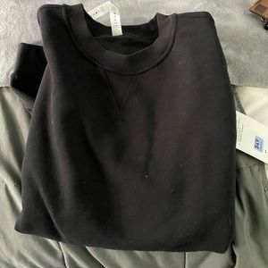 NWT lululemon all yours crew